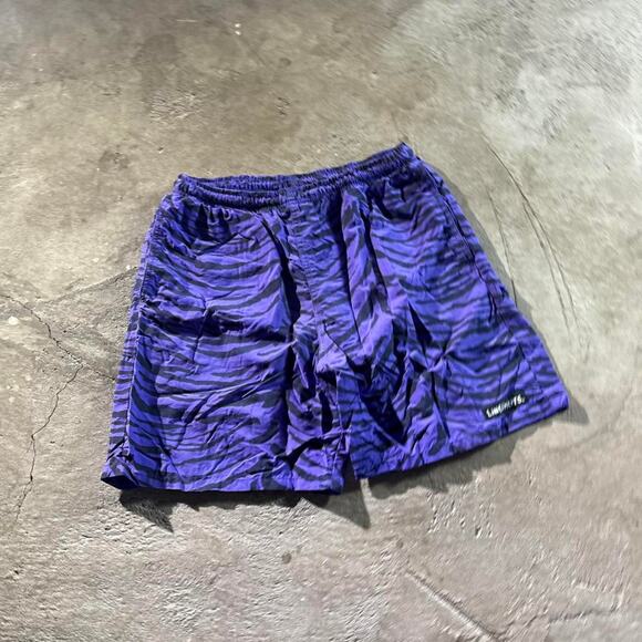Vintage VTG 90’s Purple Tiger Print Shorts - Picture 4 of 8